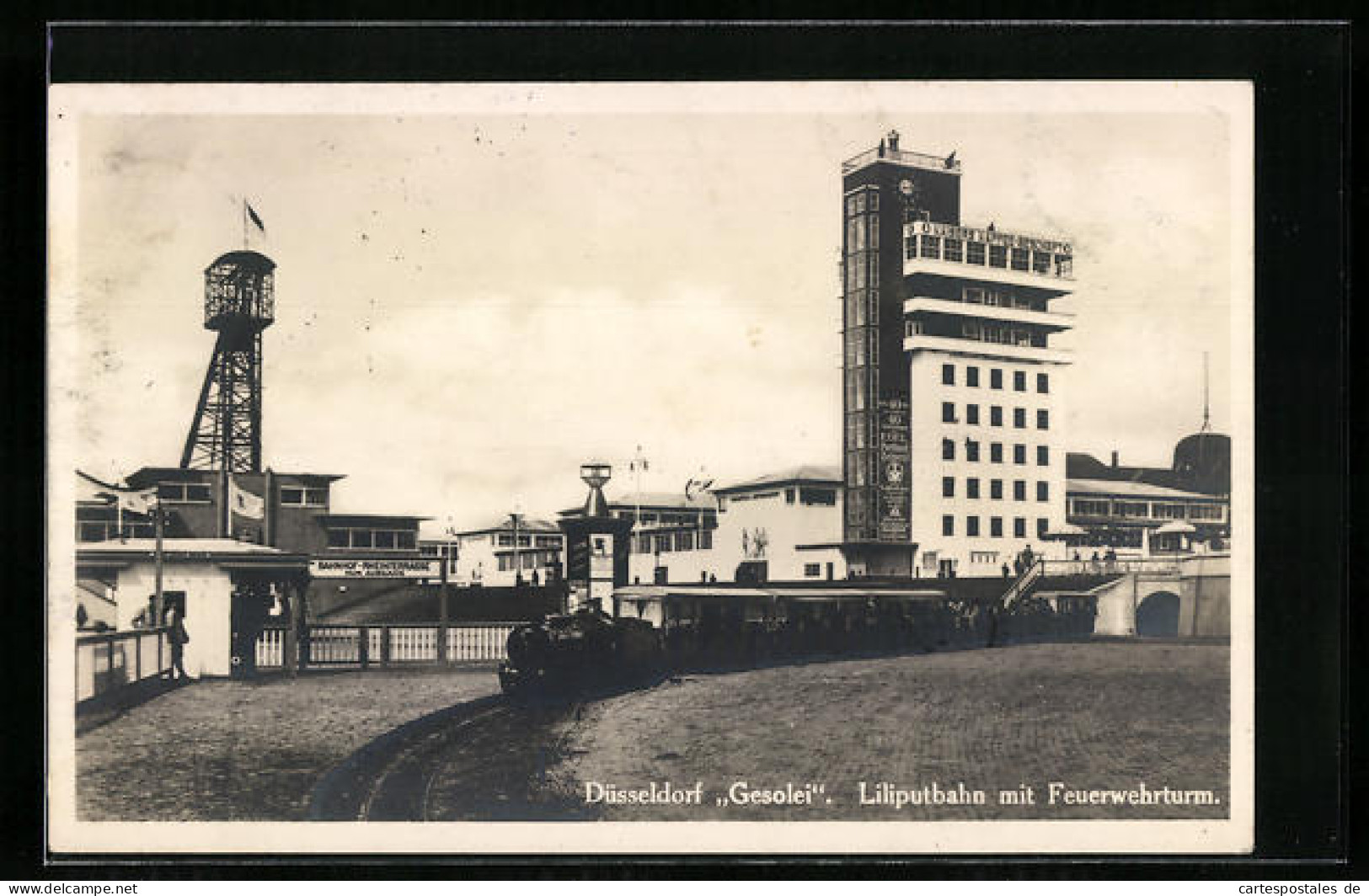 AK Düsseldorf, Ausstellung Gesolei 1926, Liliputbahn Mit Feuerwehrturm  - Expositions