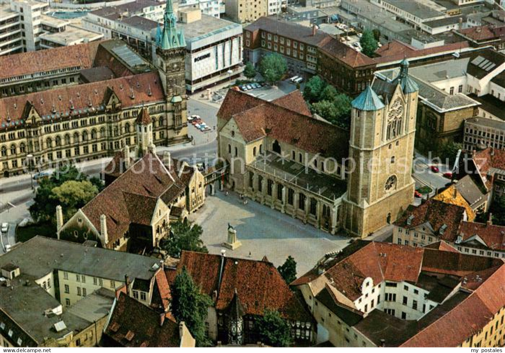 73621868 Braunschweig Fliegeraufnahme Burgplatz Mit Rathaus Braunschweig - Braunschweig