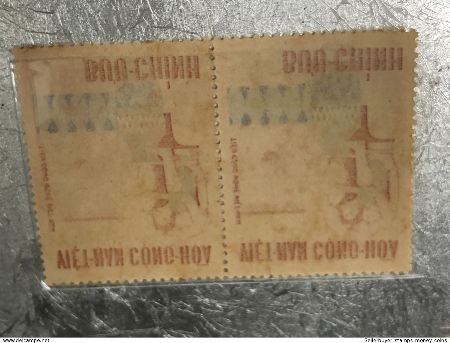 SOUTH VIETNAM Stamps(1967-ARTISANAT-3d) Piled ERROR(imprinted)-2 STAMPS Vyre Rare - Vietnam