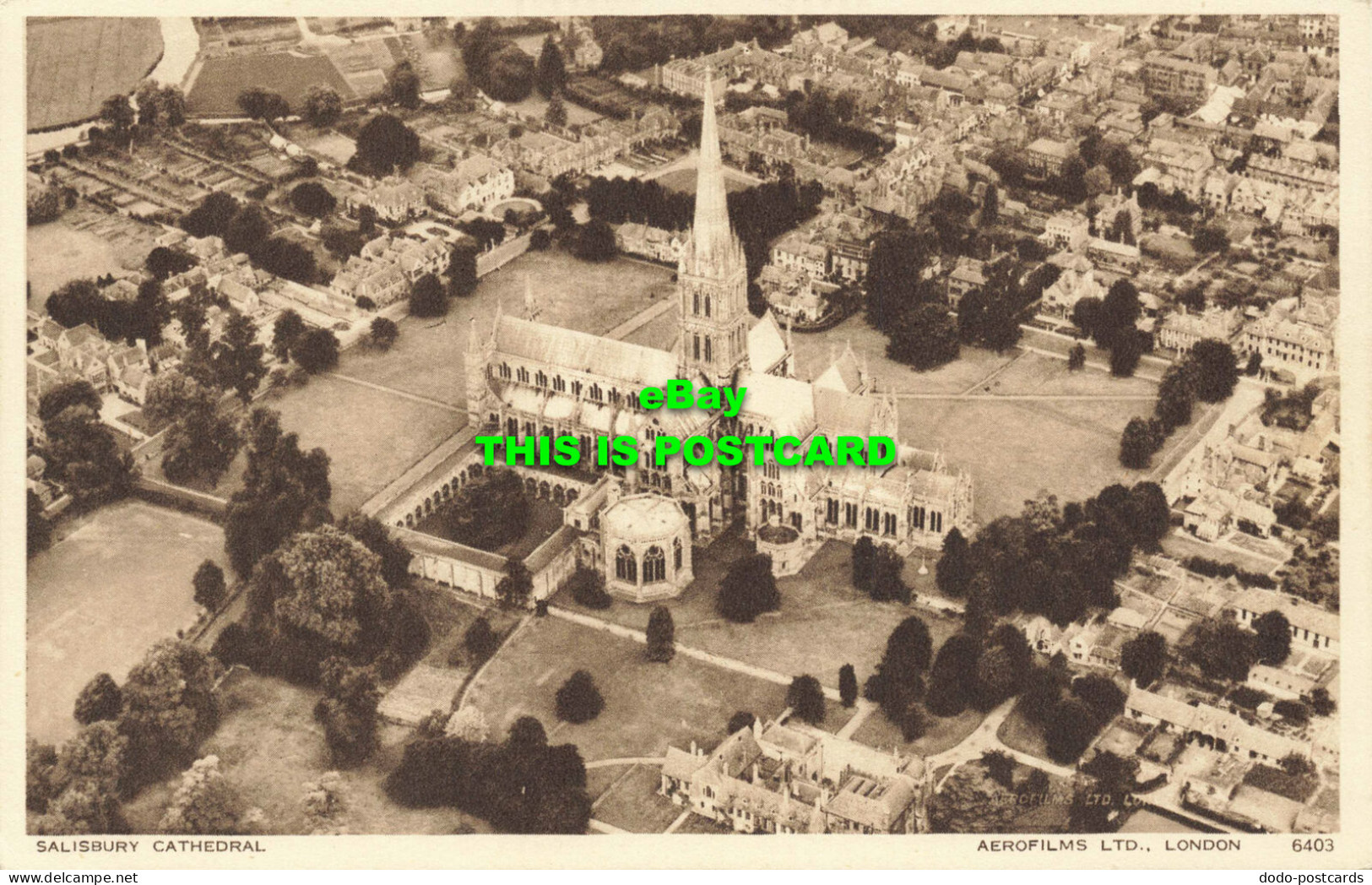 R594267 Salisbury Cathedral. Photo Precision. English Series. Aerofilms - Wereld