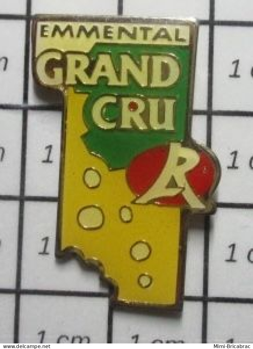 Pin's Pins / Beau Et Rare : ALIMENTATION : L'EMMENTAL GRAND CRU LABEL ROUGE FROMAGE - Alimentation