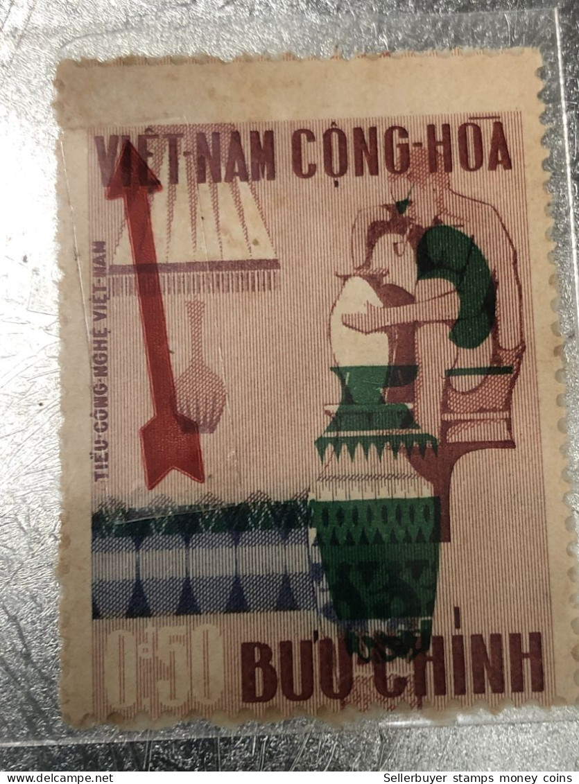 SOUTH VIETNAM Stamps(1967-ARTISANAT-3d00) PRINT ERROR(ASKEW)1 STAMPS-vyre Rare - Vietnam