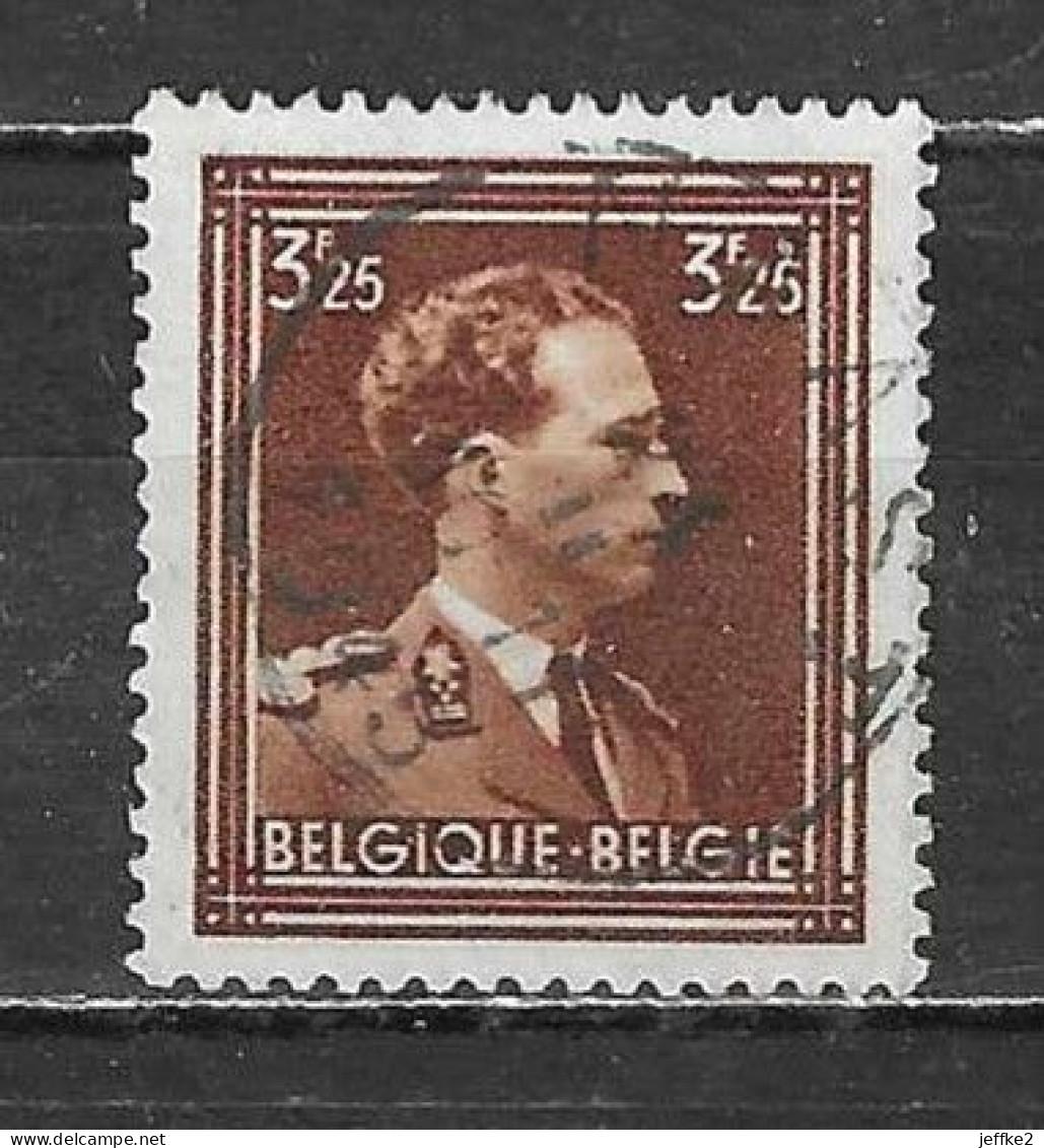 645  Leopold III Col Ouvert - Bonne Valeur - Oblit. Centrale NAAST - LOOK!!!! - 1936-1957 Offener Kragen