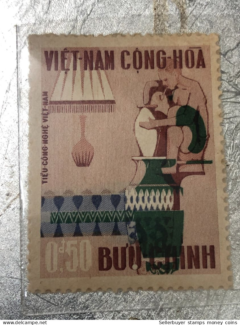 SOUTH VIETNAM Stamps(1967-ARTISANAT-3d00) PRINT ERROR(ASKEW)1 STAMPS-vyre Rare - Vietnam