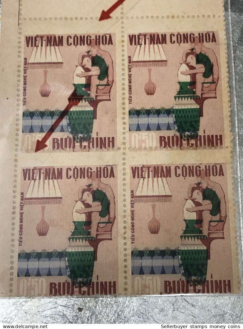 SOUTH VIETNAM Stamps(1967-ARTISANAT-3d00) PRINT ERROR(ASKEW)BLOCK 4-vyre Rare - Vietnam