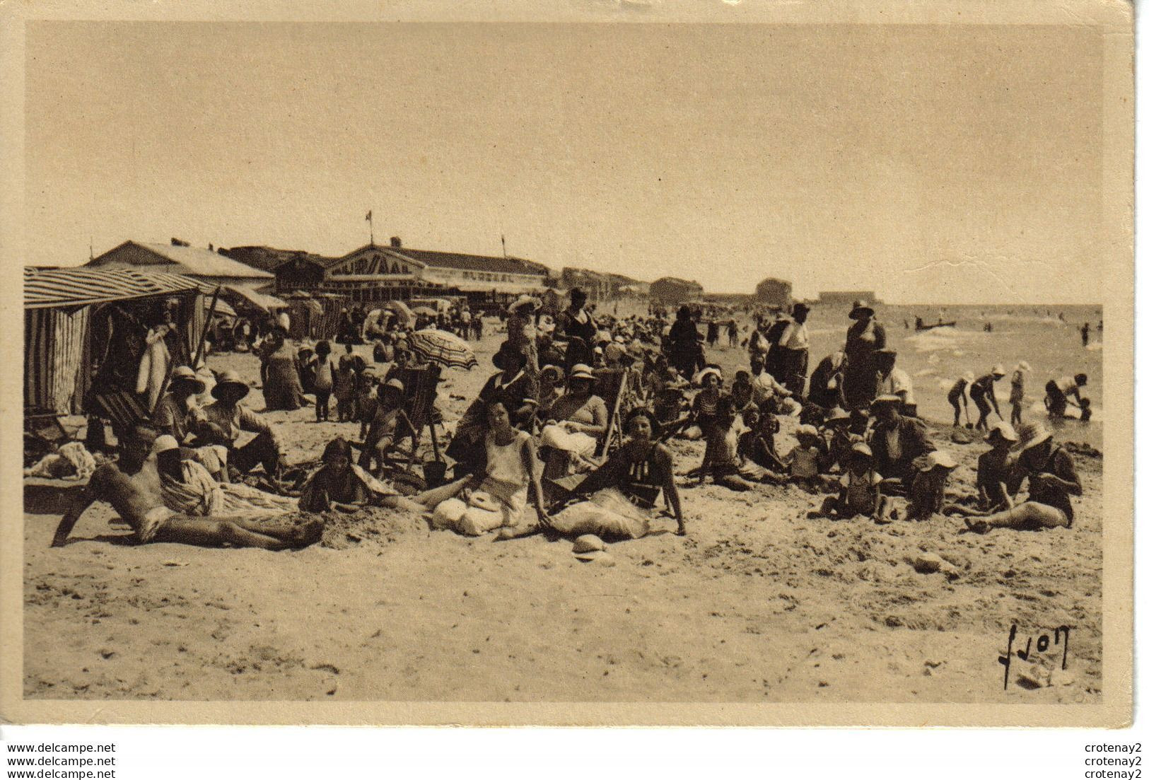 34 PALAVAS LES FLOTS N°426 La Plage Et Le Kursaal Baigneuses Baigneurs Enfants Jeux De Sable VOIR DOS - Palavas Les Flots