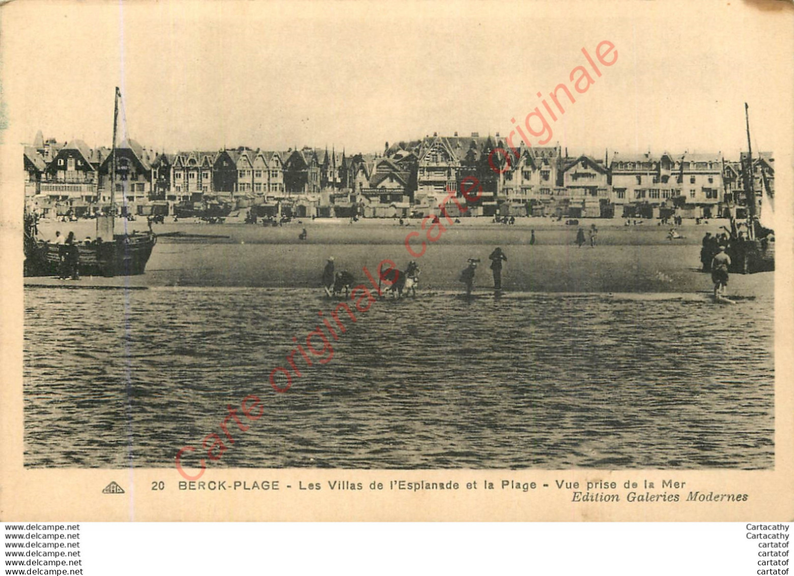 62.  BERCK PLAGE .  Les Villas De L'Esplanade Et La Plage .  Vue Prise De La Mer . - Berck