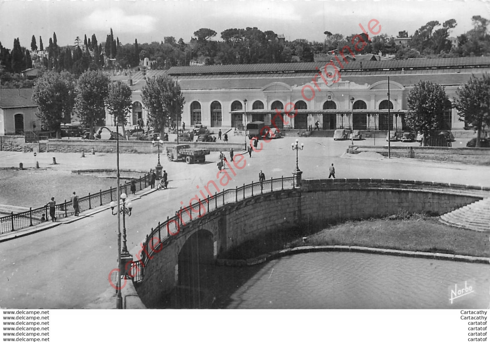 11.    CARCASSONNE .  La Gare Et Le Pont Sur Le Canal Du Midi . - Carcassonne