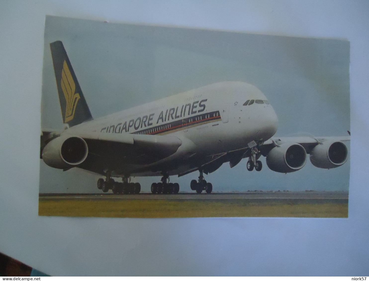 SINGAPORE   POSTCARDS  AIRPLANES    PURHASES 10% DISCOUNT - Singapour
