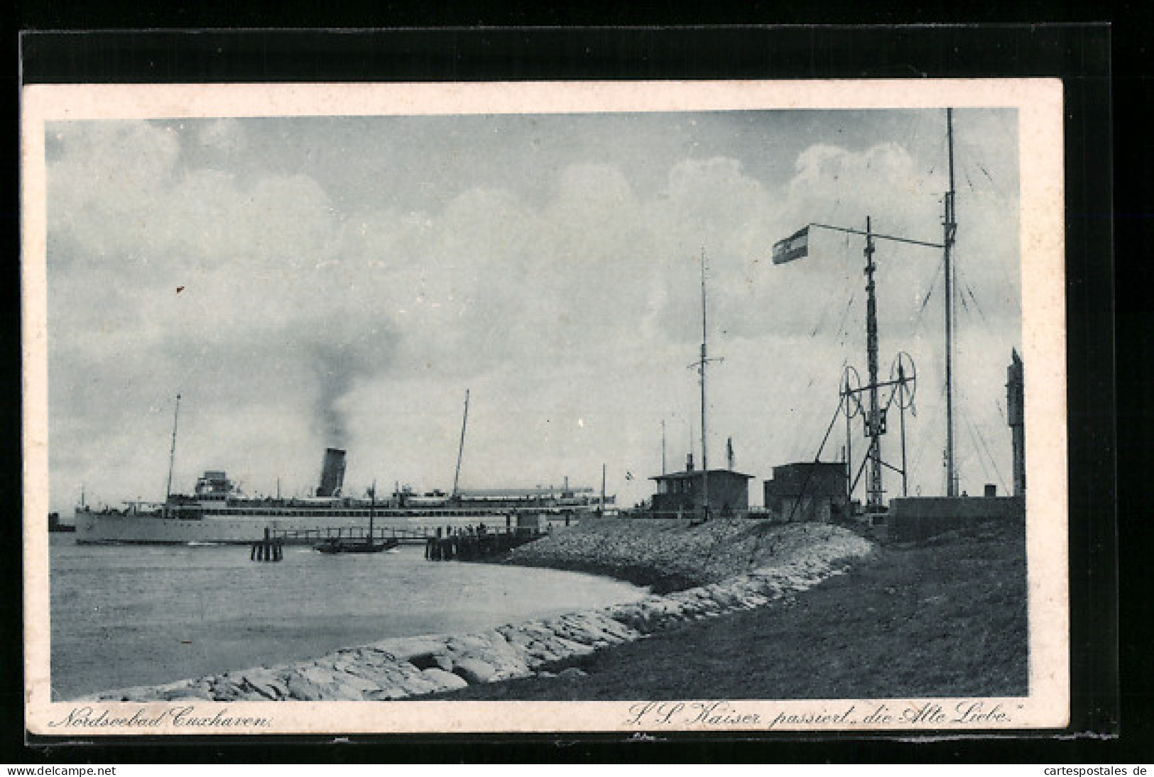AK Cuxhaven, Dampfer SS Kaiser Passiert Die Alte Liebe  - Steamers