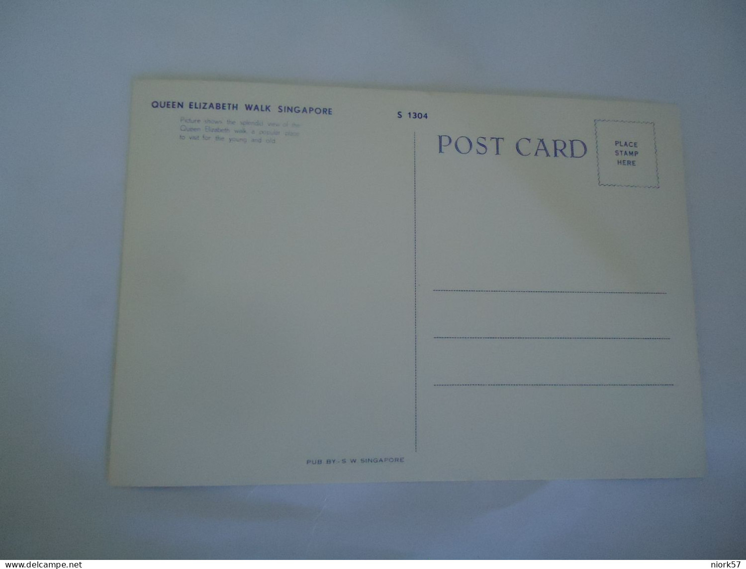 SINGAPORE   POSTCARDS  QUEEN ELIZABETH     MORE PURHASES 10% DISCOUNT - Singapore