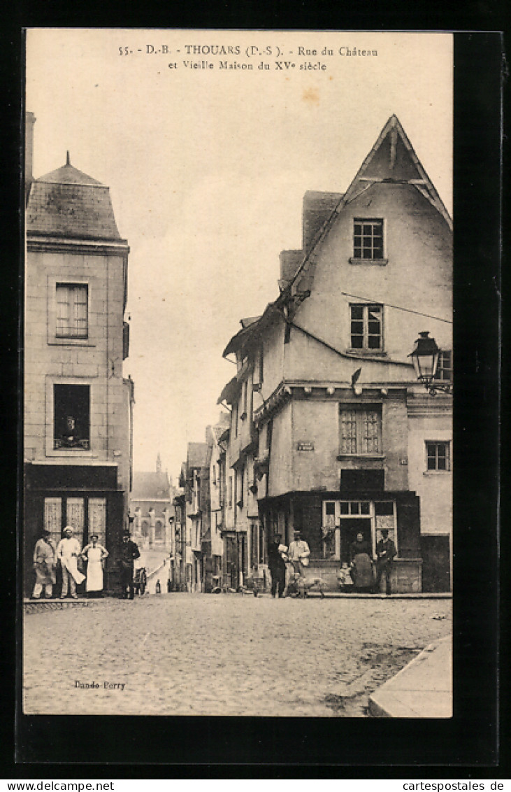 CPA Thouars, Rue Du Chateau Et Vieille Maisons Du XV Siecle  - Thouars