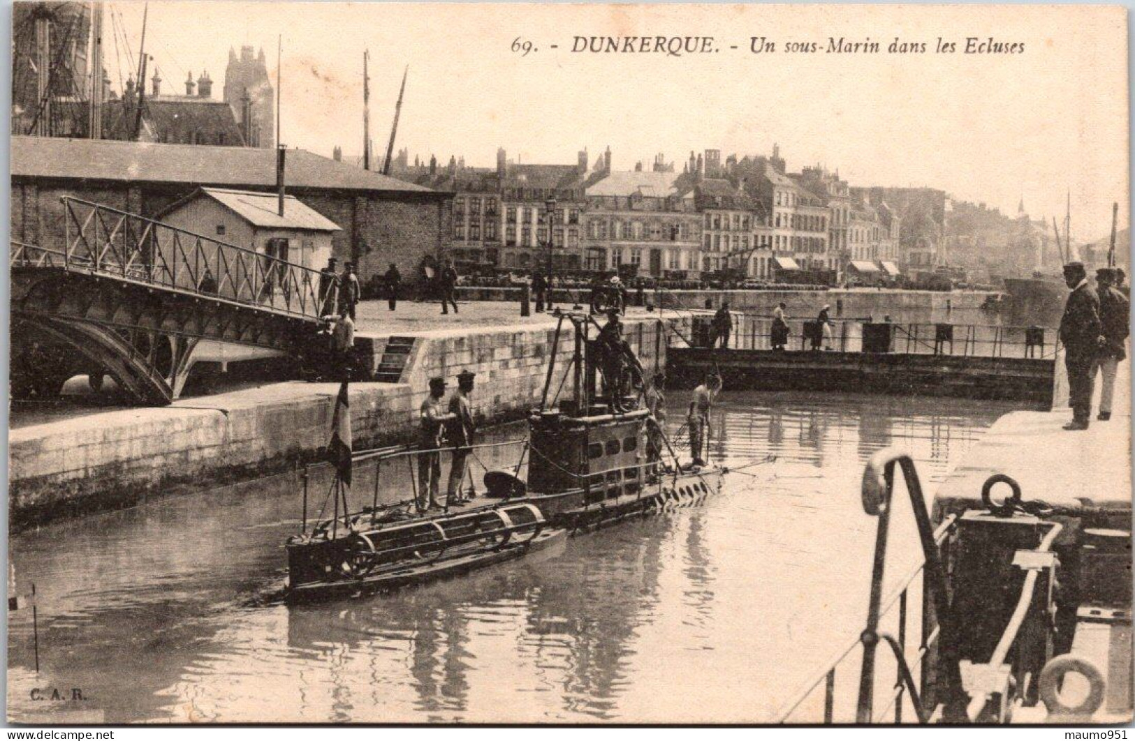 59 DUNKERQUE - UN  SOUS MARIN DANS L'ECLUSE - Dunkerque