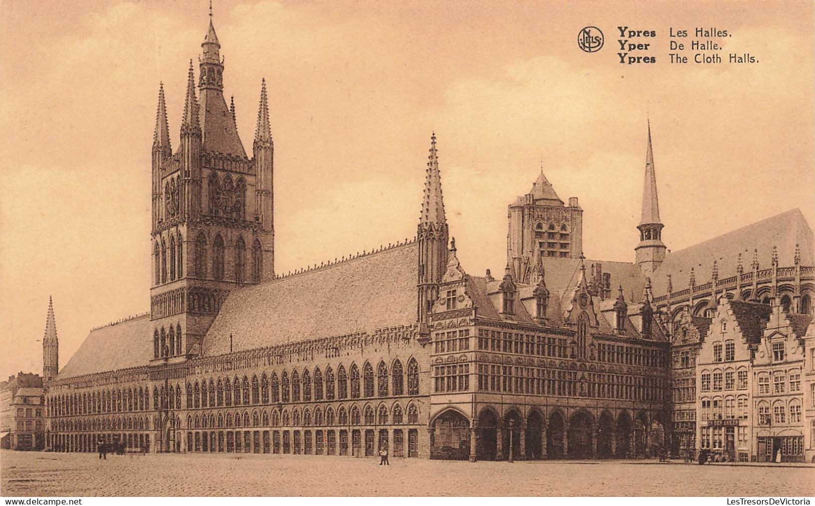 BELGIQUE - Ypres - Vue Sur Les Halles - Animé - Carte Postale Ancienne - Ieper