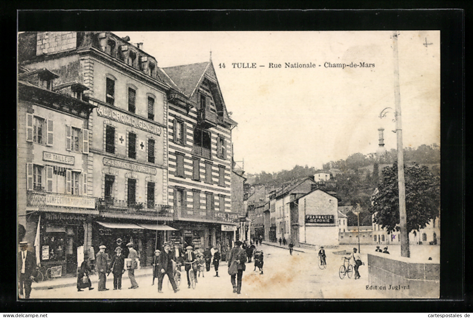 CPA Tulle, Rue Nationale, Champ-de-Mars  - Tulle