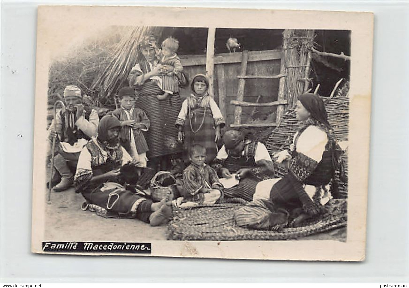 Macedonia - Macedonian Family - PHOTOGRAPH Size 12 Cm. X 9 Cm World War One - Macédoine Du Nord