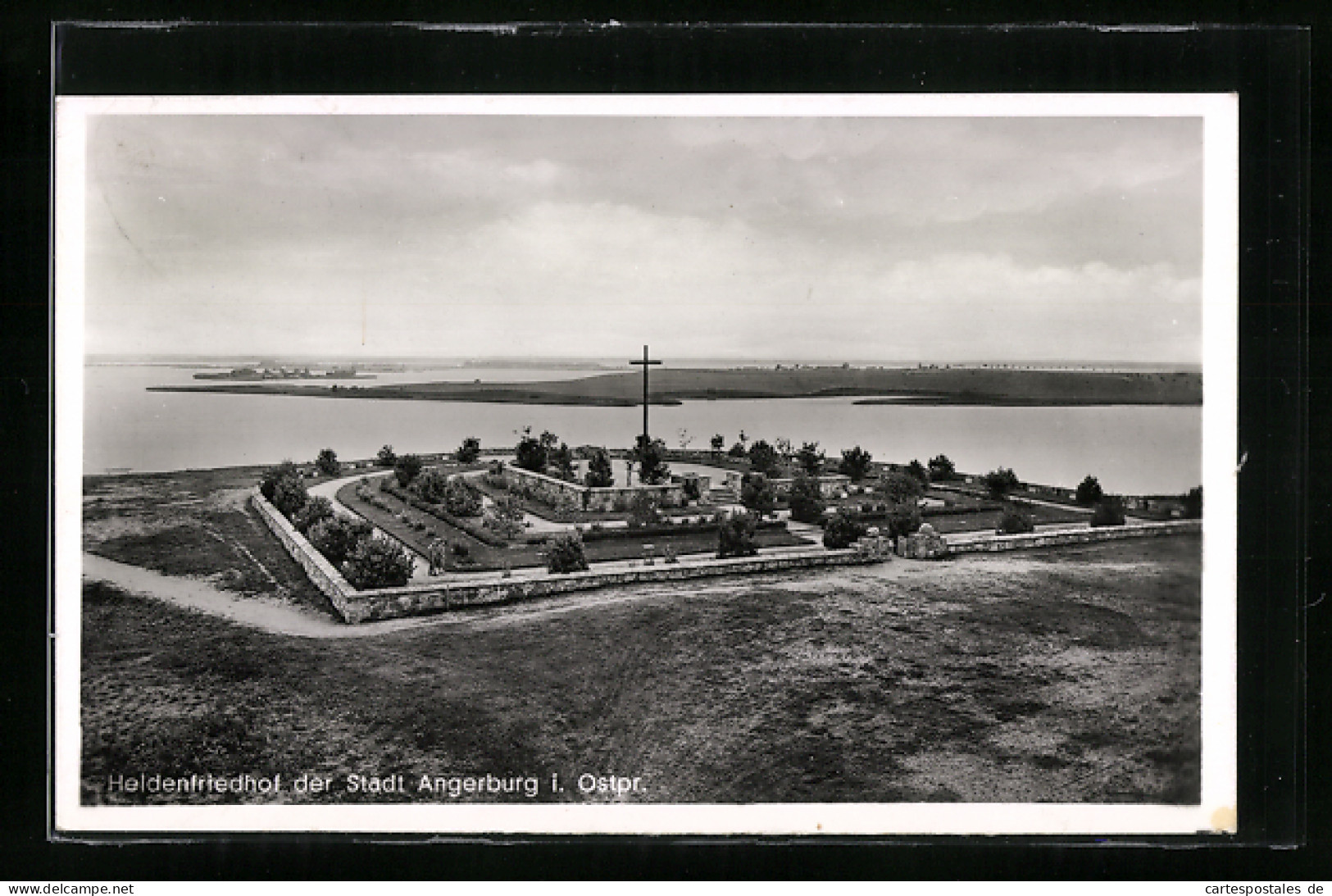 AK Angerburg I. Ostpr., Heldenfriedhof  - Ostpreussen