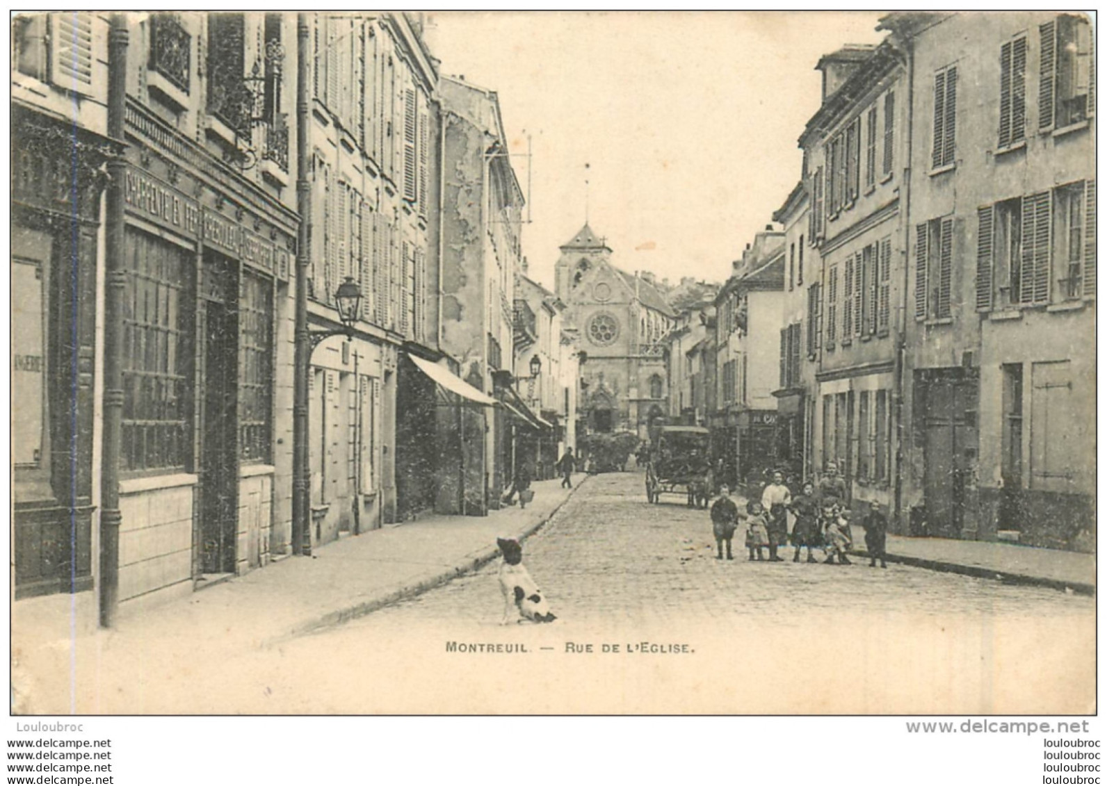 MONTREUIL SOUS BOIS RUE DE L'EGLISE  GROUPE DE PERSONNES ET CHIEN - Montreuil