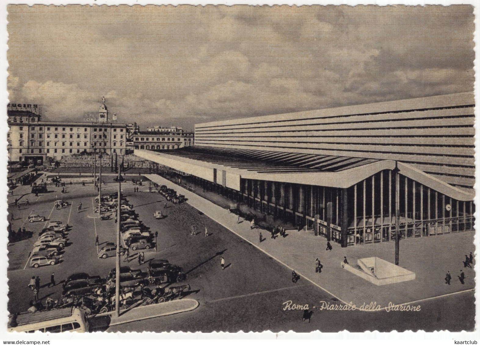 Roma: FIAT 500C GIARDINIERA, BALILLA TAXI'S, TOPOLINO, VW 1200 KÄFER/COX,  AUTOBUS - Piazzale Della Stazione - (Italia) - Passenger Cars