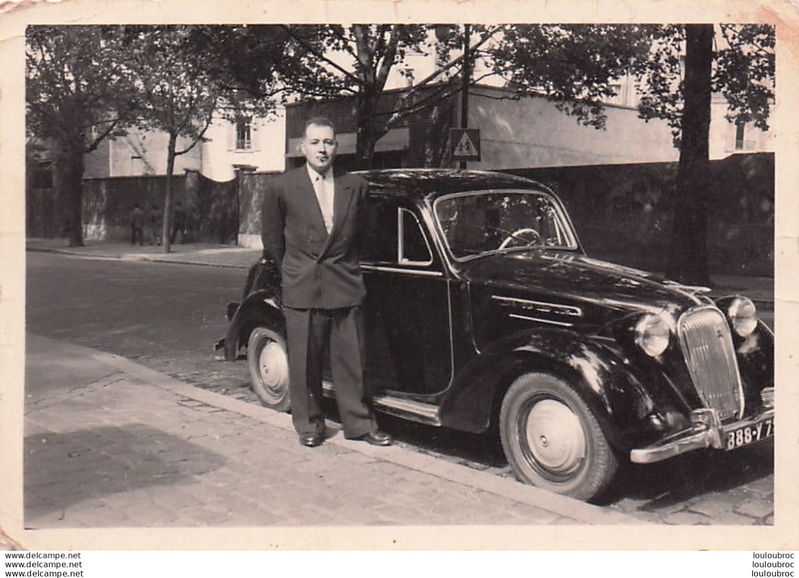 AUTOMOBILE ANCIENNE  PHOTOGRAPHIE ANONYME VINTAGE SNAPSHOT  PHOTO ARGENTIQUE  9X6CM - Coches