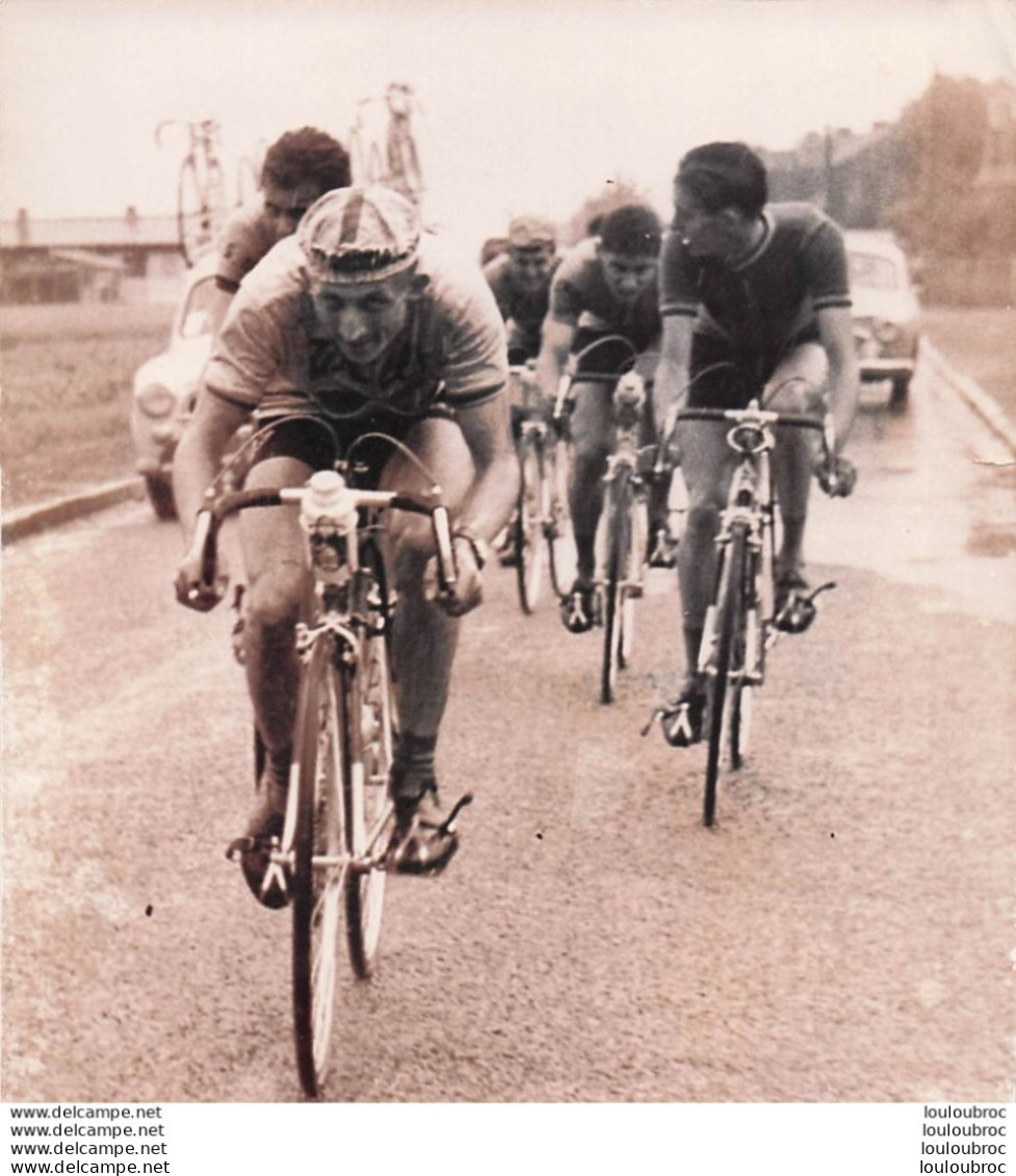 COURSE CYCLISTE  PHOTO DE PRESSE  ORIGINALE 15X16CM - Sports