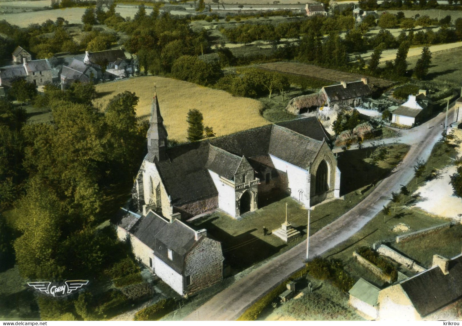 CPSM  Vue Du Ciel...PLOUHA  -  Chapelle De Kermaria-en-Isquit. - Plouha