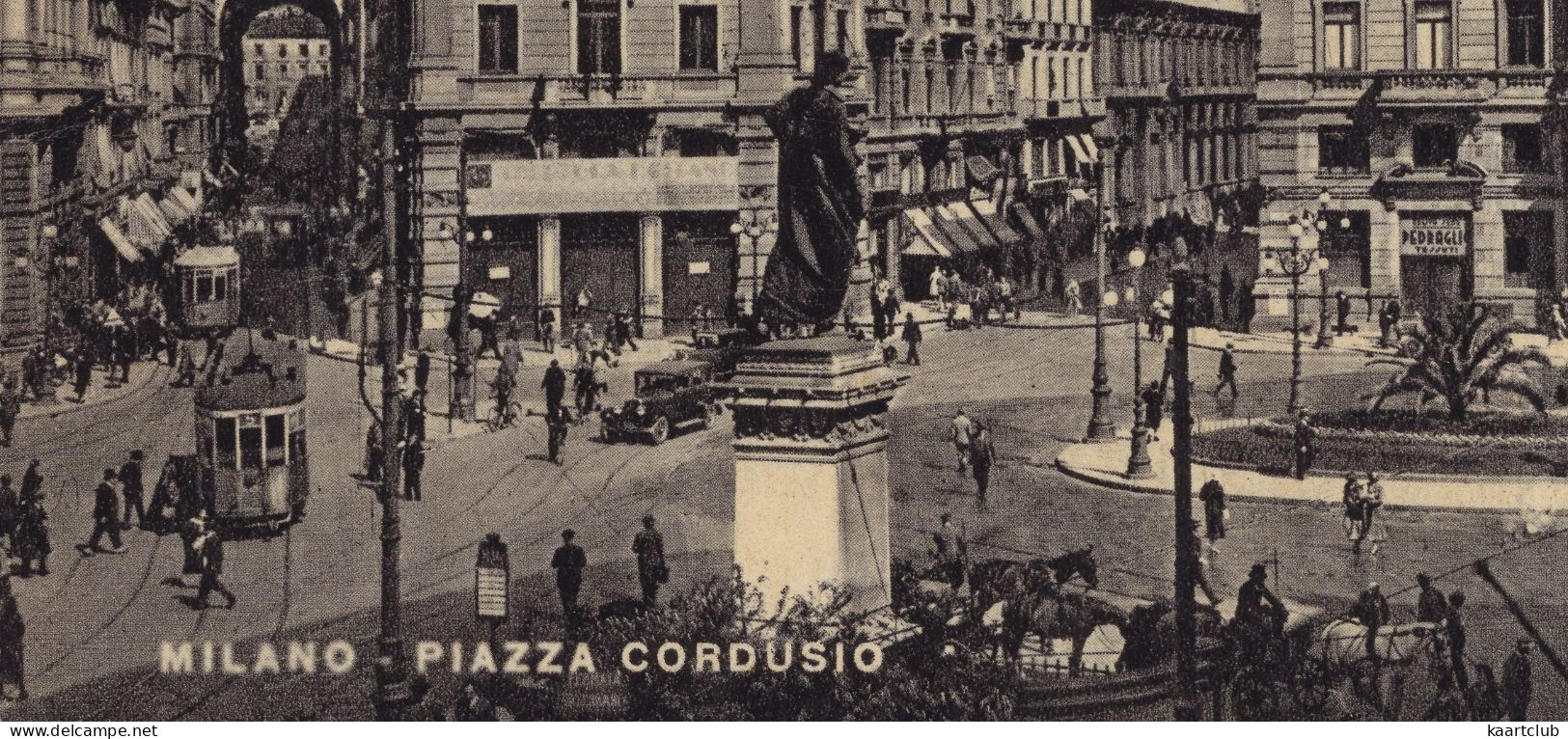 Milano:  TRAM/STRAßENBAHN, OLDTIMER AUTO'S/CARS 1920's  - Pizza Cordusio - (Italia) - Passenger Cars