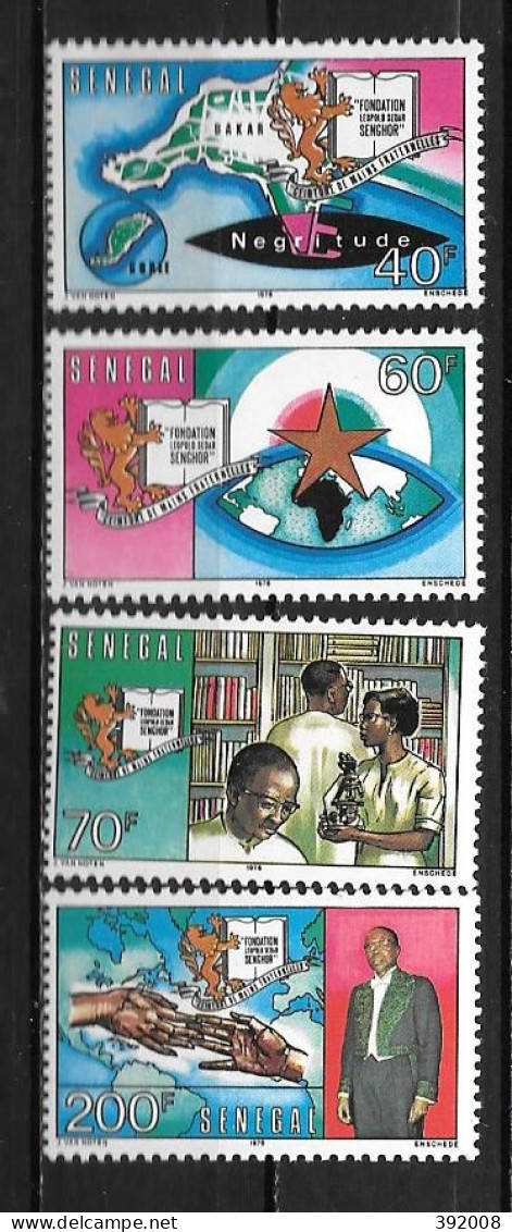 1977 - 449 à 452 **MNH - Président Senghor - Senegal (1960-...)
