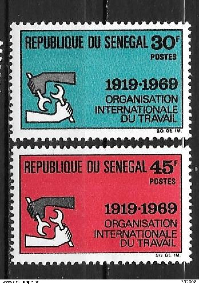 1969 - N° 318 à 319 **MNH - 50 Ans O.I.T. - Sénégal (1960-...)
