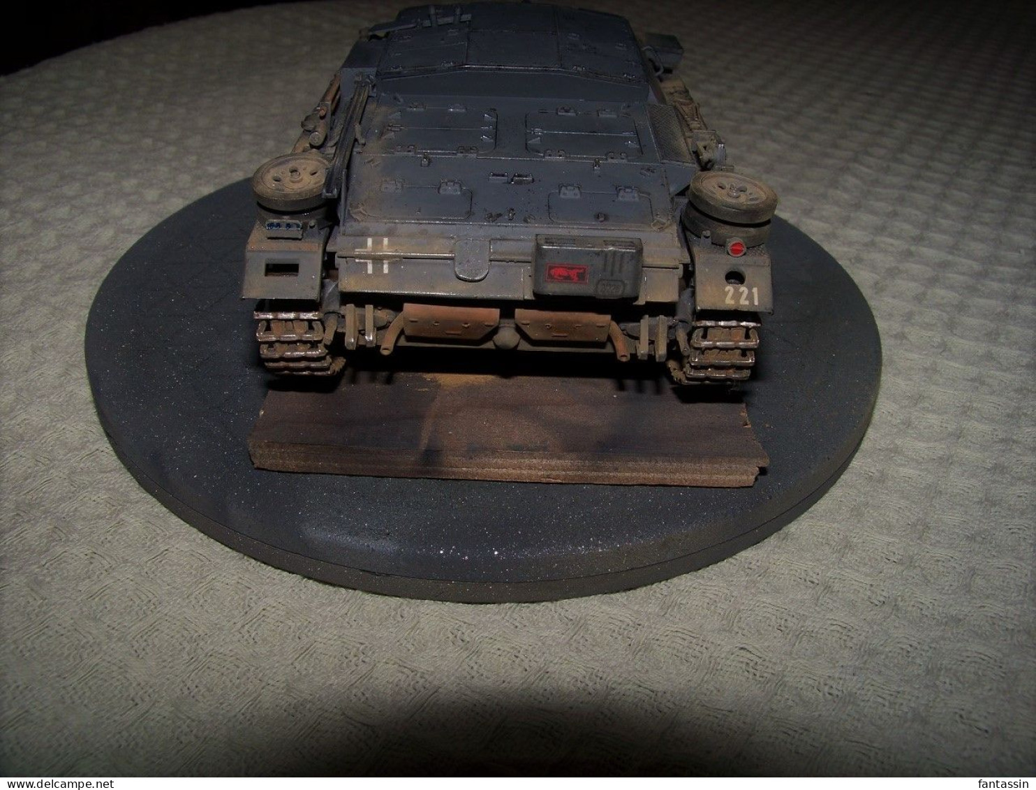 Maquette Monté Et Peinte Du Char Allemand  STUG III Ausf. B, Sd. Kfz.  "  Barbarossa 1941 " .. Aux 1/35 ... - Andere & Zonder Classificatie