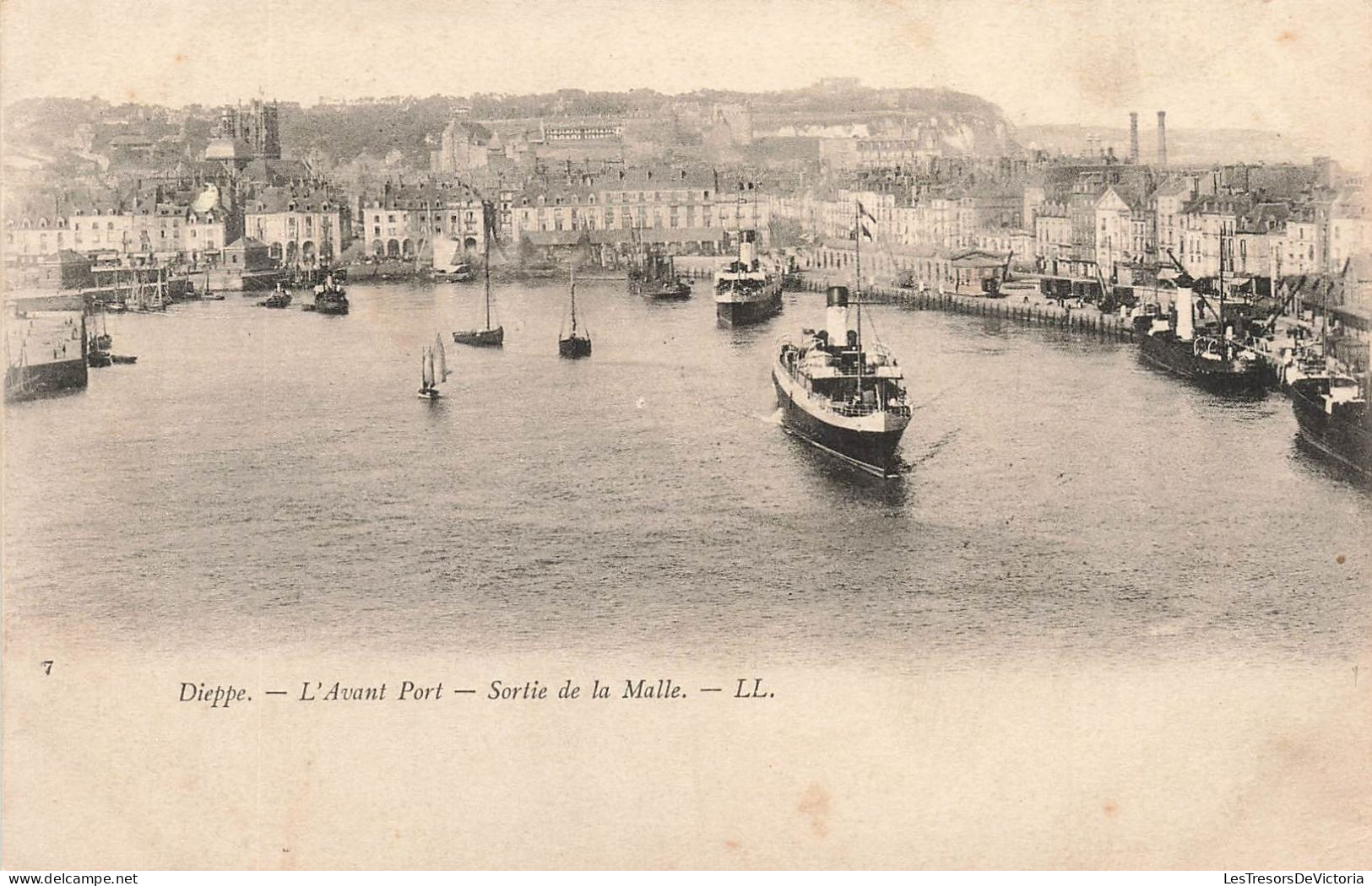 FRANCE - Dieppe - L'avant Port - Sortie De La Malle - Carte Postale Ancienne - Dieppe