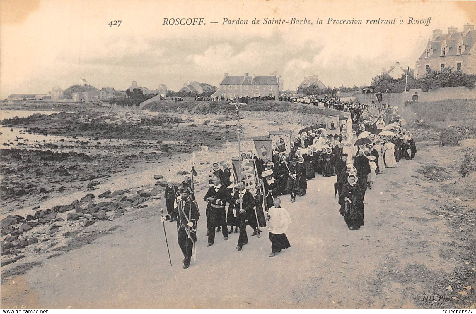 29-ROSCOFF - PARDON DE SAINTE-BARBE- LA PROCESSION RENTRANT A ROSCOFF - Roscoff
