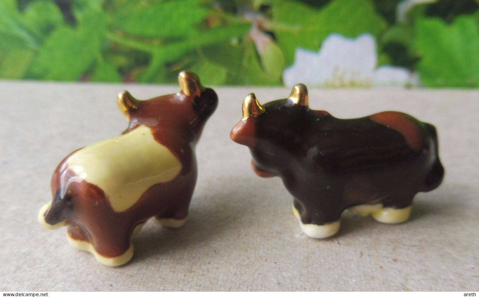 Fève Fèves - 2 Jolies Petites Vaches Brillantes - Animaux