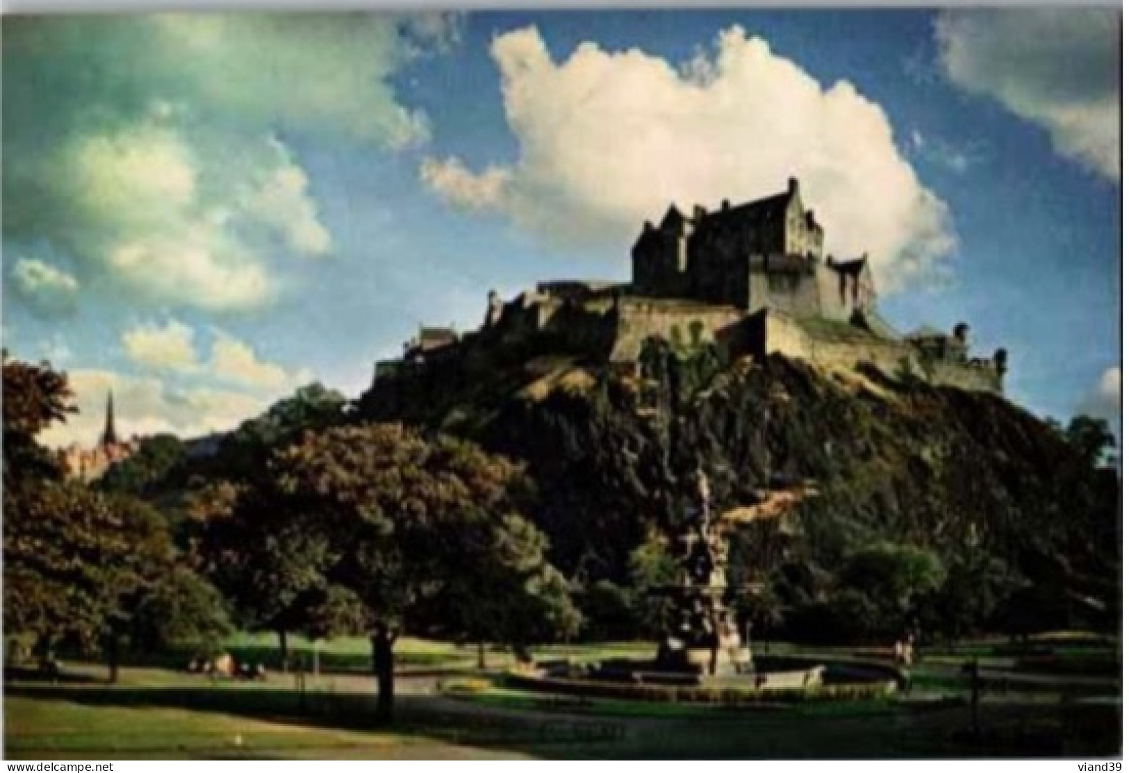 EDINBURGH. -  Castle. Château. Photo J. Arthur Dixon   -  Non Circulée - Midlothian/ Edinburgh