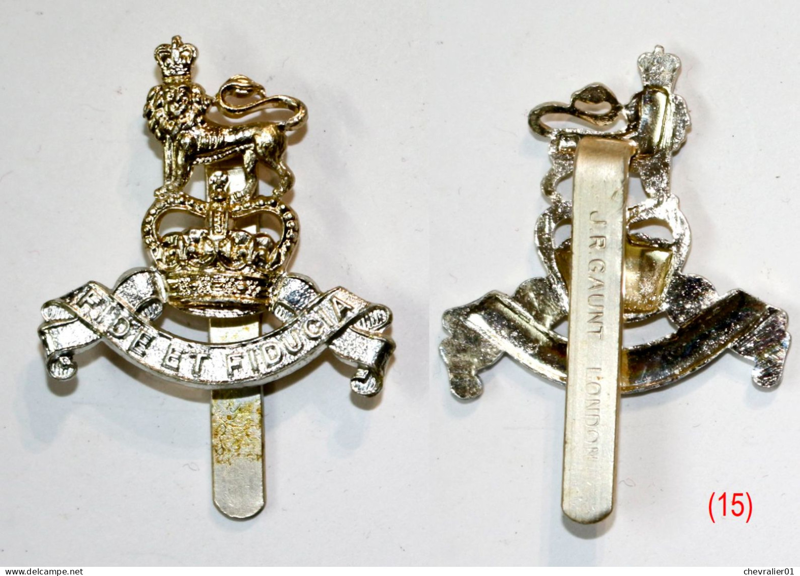 22 Insignes de béret de l’armée anglaise – cap badge