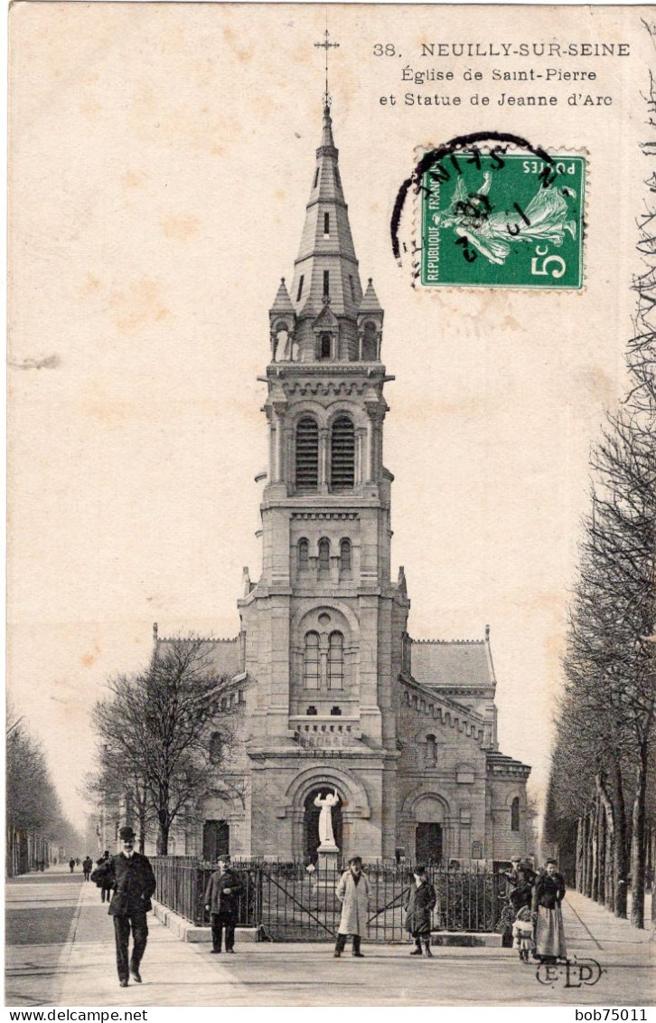 NEUILLY-SUR-SEINE , Eglise De Saint-Pierre Et Statue De Jeanne D'Arc - Neuilly Sur Seine