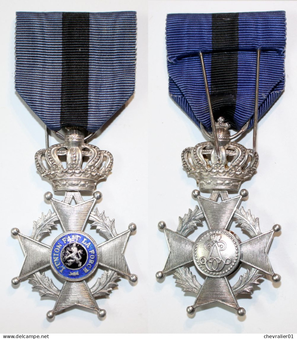 Médaille-BE-020A_V2_ag_Ordre De Leopold II_Chevalier_argent Poinçonné_FR_1908-1951_21-04-4 - Belgium