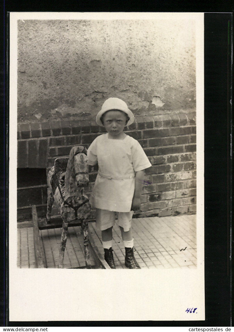 Foto-AK Kleiner Junge Mit Seinem Schaukelpferd  - Gebraucht