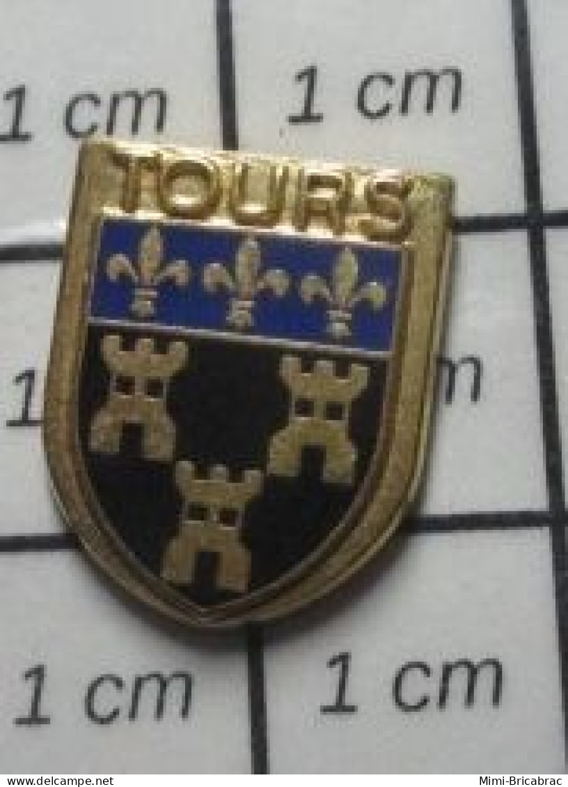 1516c Pin's Pins / Beau Et Rare : VILLES / Mini Pin's TOURS - Cities