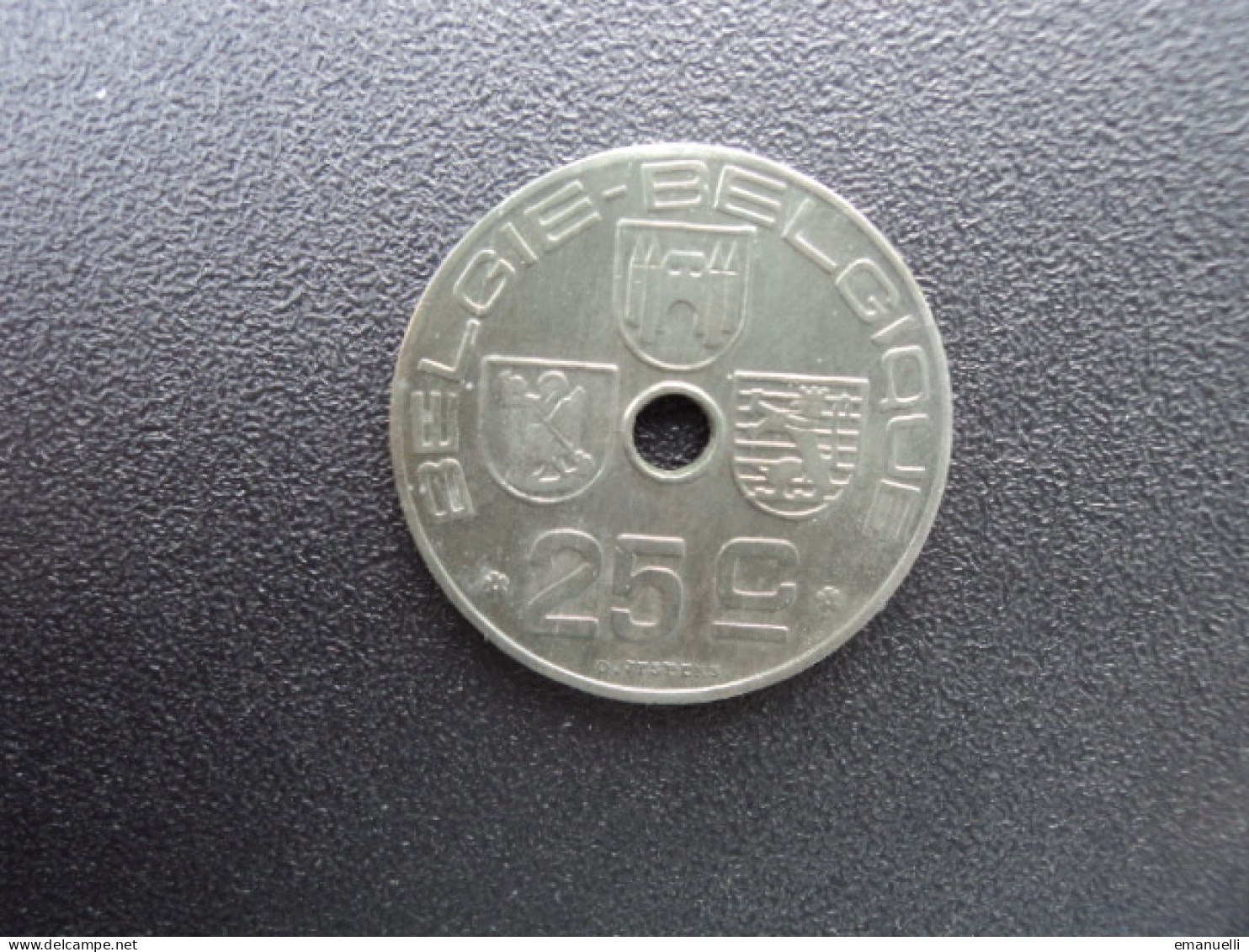 BELGIQUE * : 25 CENTIMES   1945     CB 488 ** / KM 132      SUP - 25 Cents