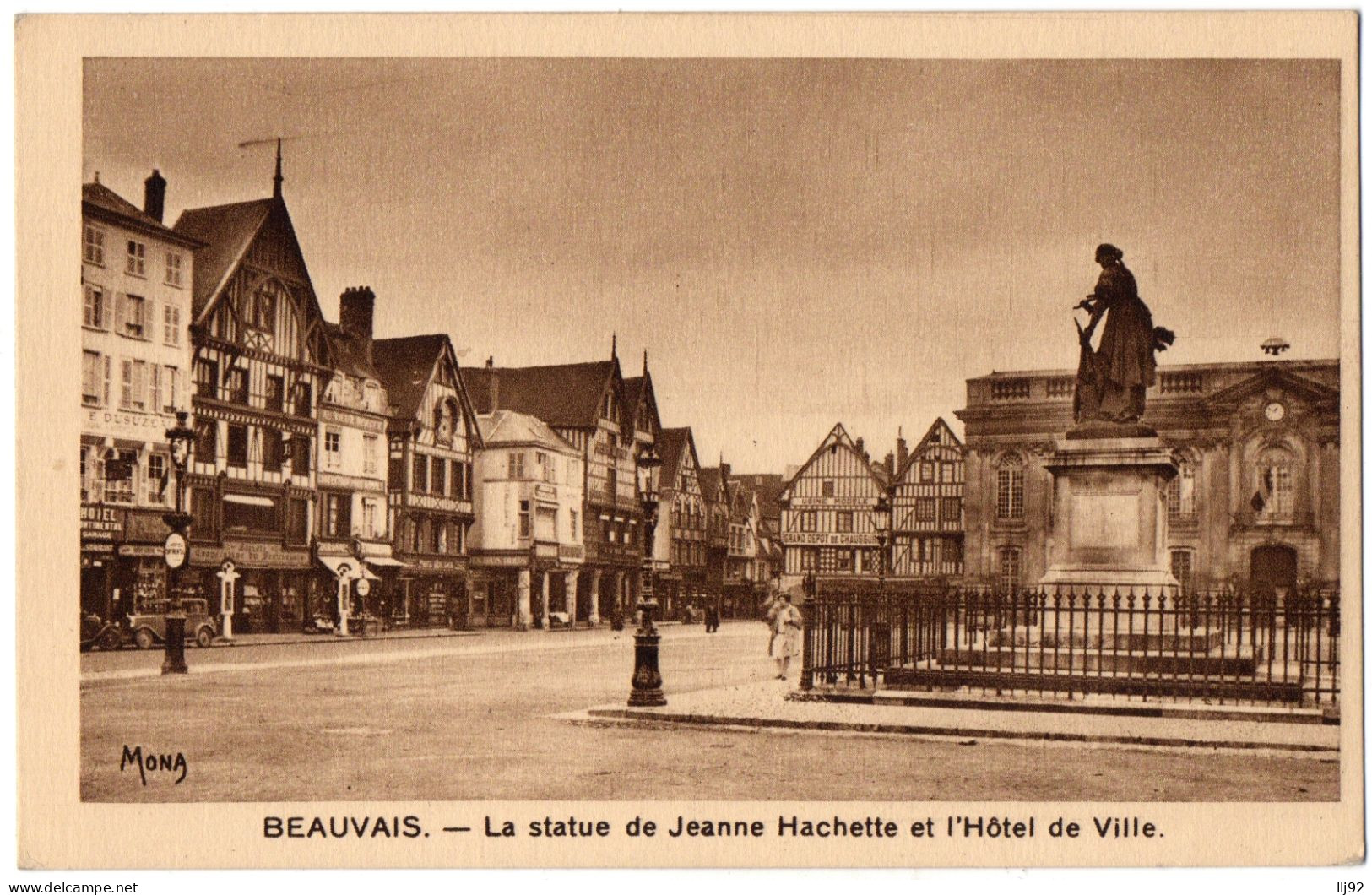 CPA 60 - BEAUVAIS (Oise) - La Statue De Jeanne Hachette Et L'Hôtel De Ville (Pub Margarine Axa) - Ed. Mona - Beauvais