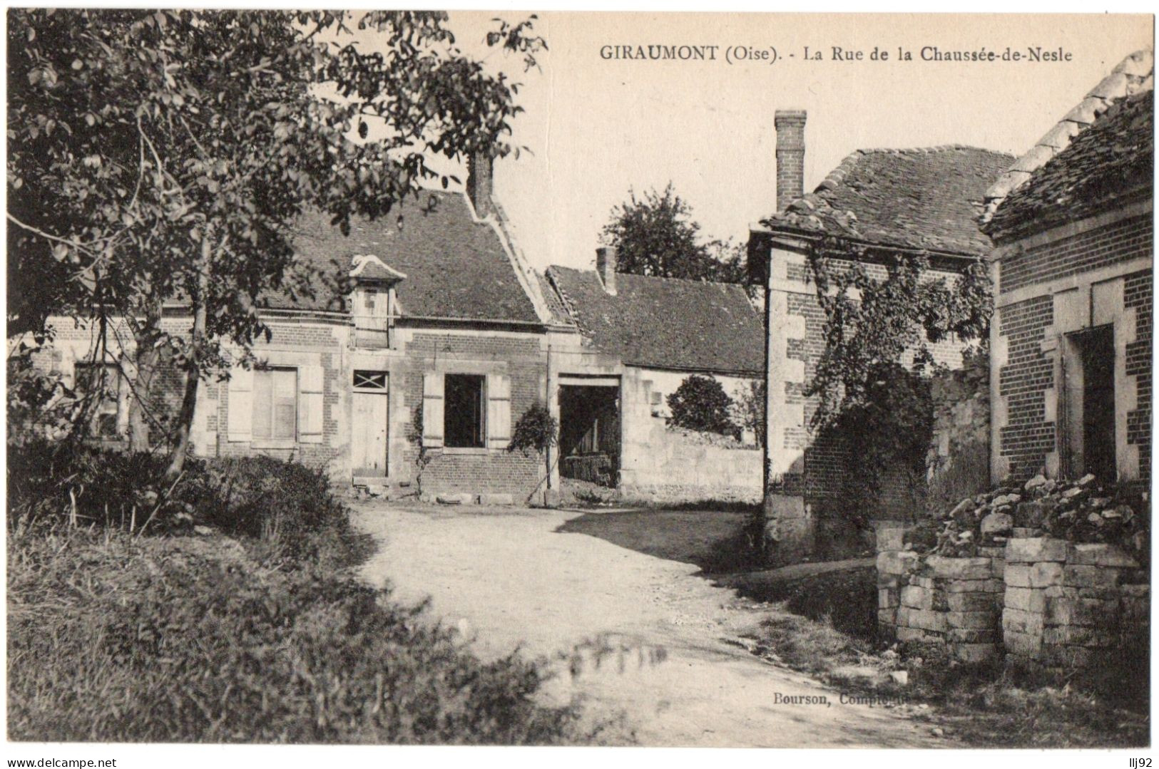 CPA 60 - GIRAUMONT (Oise) - La Rue De La Chaussée-de-Nesles - Ed. Bourson - Other & Unclassified