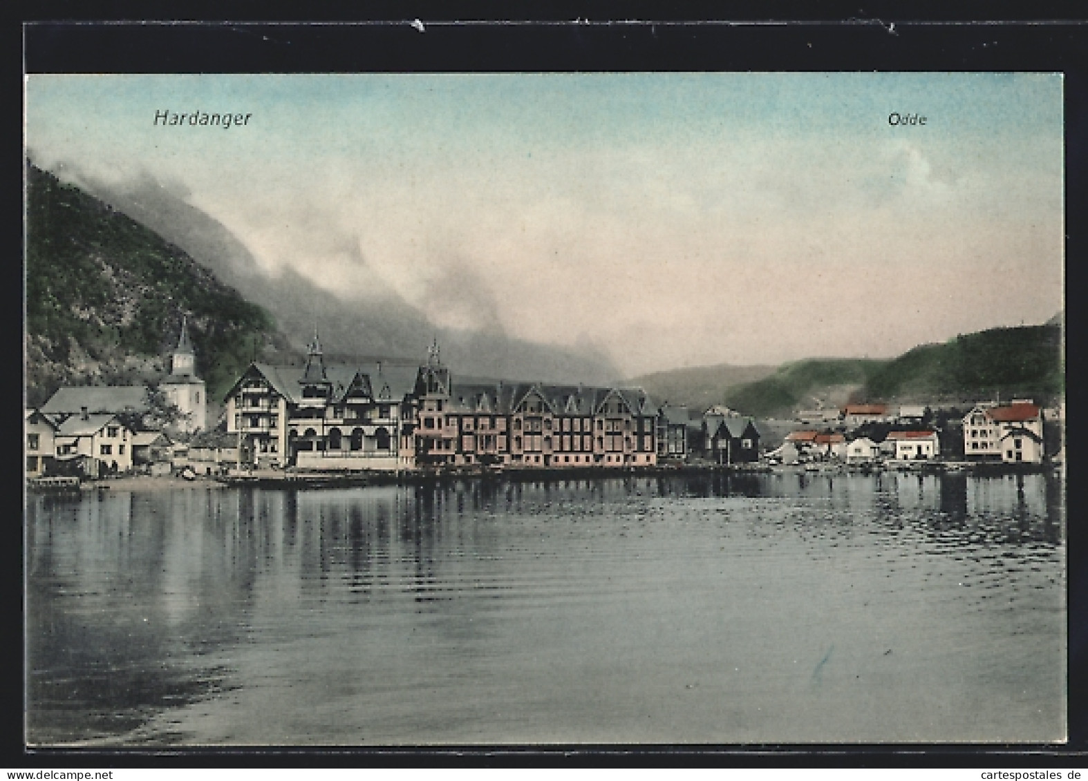 AK Hardanger, Ortspartie Mit Blick über Das Ufer  - Noorwegen