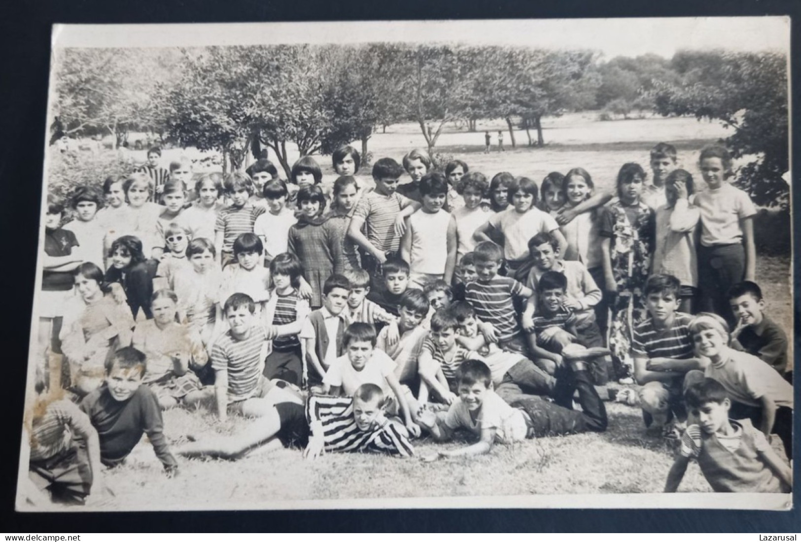 #15    Photo Noir Et Blanc Garçon Fille Photo D’école Photo De Groupe / Boy Girl School Photo Group Photo - Anonyme Personen