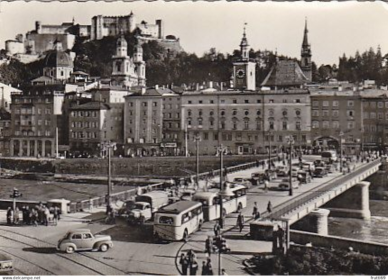 AK 216513 AUSTRIA - Salzburg - Staatsbrücke - Salzburg Stadt