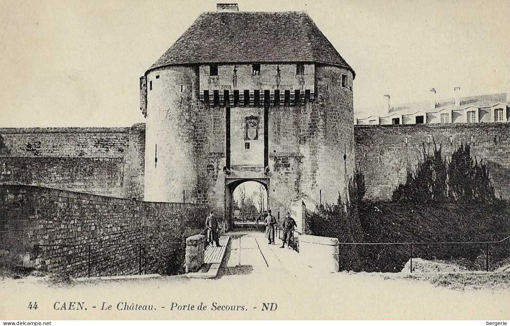 C/278                   14    Caen    Le Chateau     -   Porte De Secours - Caen