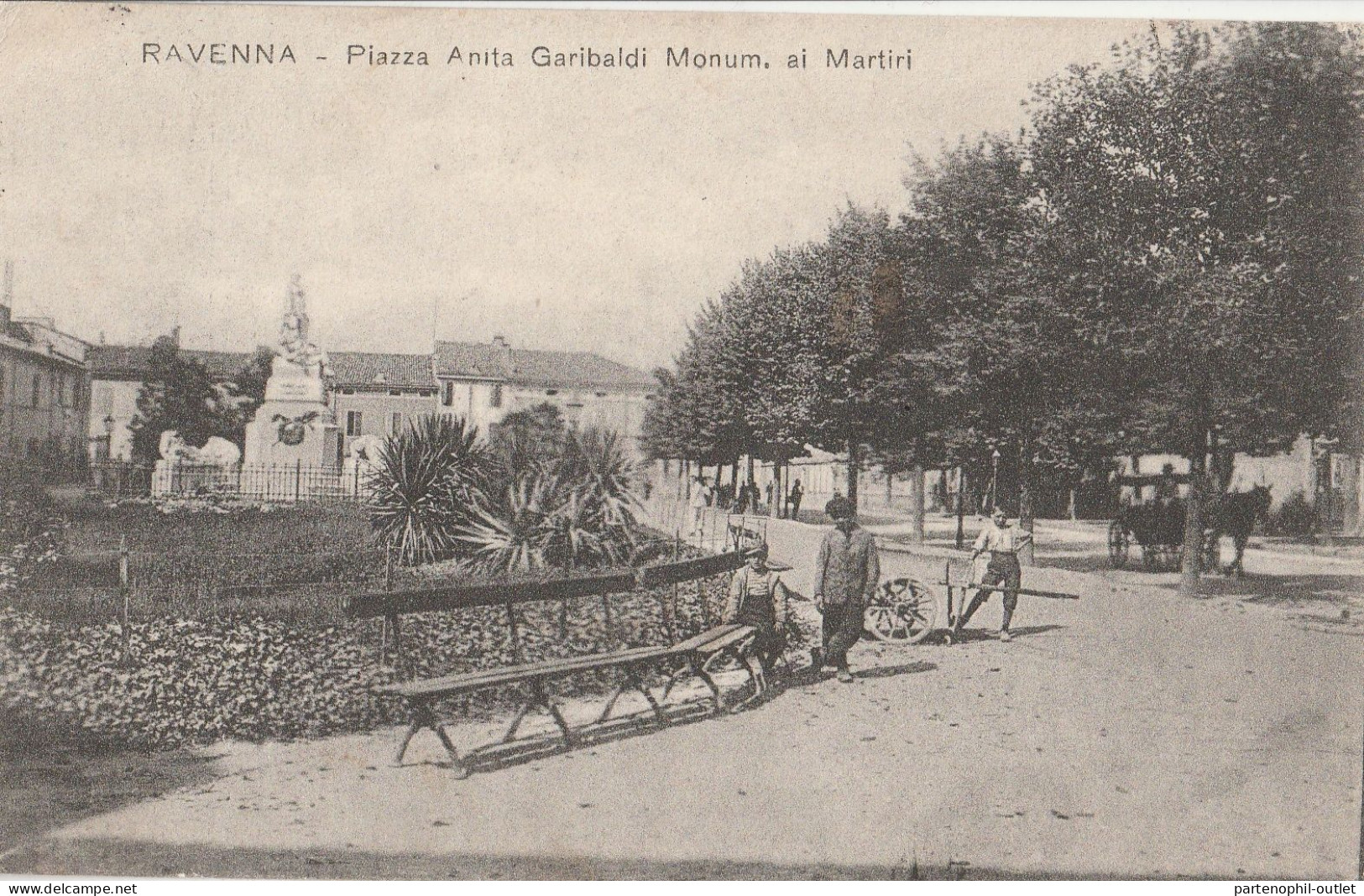 Cartolina - Postcard /  Viaggiata /  Ravenna - Piazza Anita Garibaldi. - Ravenna