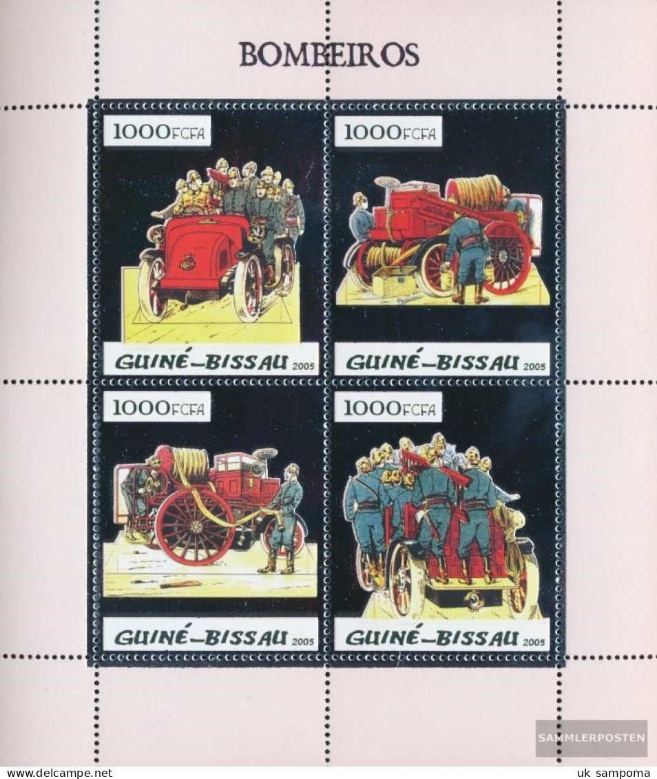 Guinea-Bissau 2956-2959 Sheetlet (complete. Issue) Unmounted Mint / Never Hinged 2005 Fire Engines - Guinée-Bissau