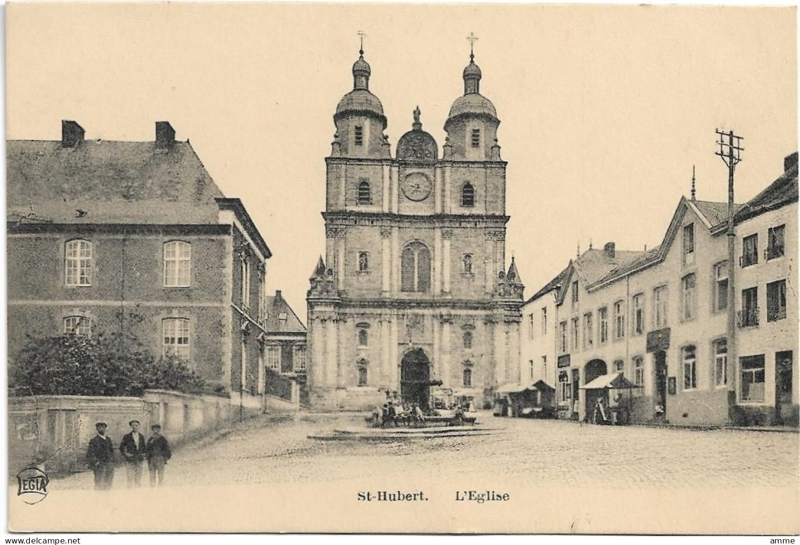 Saint-Hubert   *  L'Eglise - Saint-Hubert