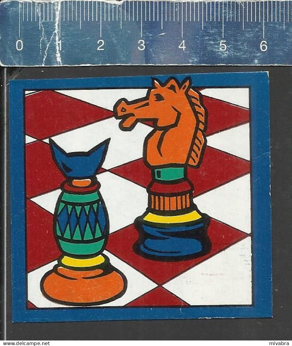 CHESS - FRONT LABEL OF MATCHBOX  MADE JAPAN - Matchbox Labels